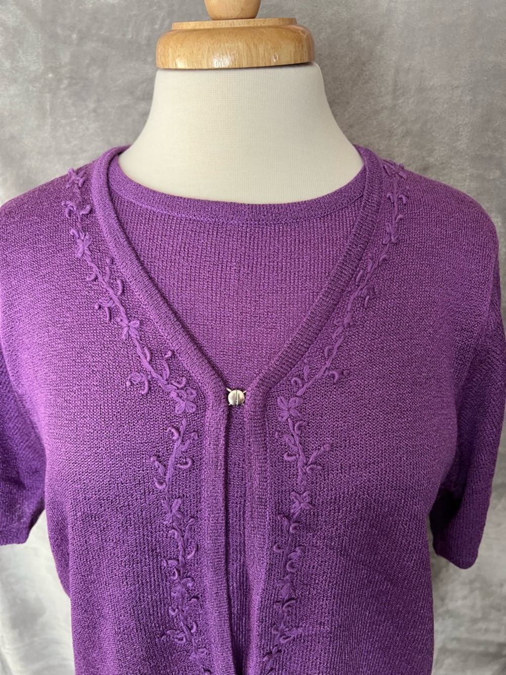 Sag Harbor Purple V-Neck Embroidered Short-Sleeve Sweater